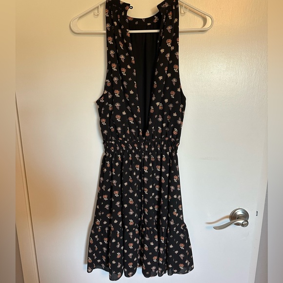 Midi black patterned dress with opened back - Picture 3 of 4